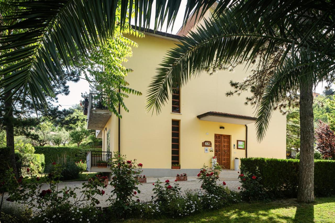 Il Girasole Bed & Breakfast Basciano Exterior photo